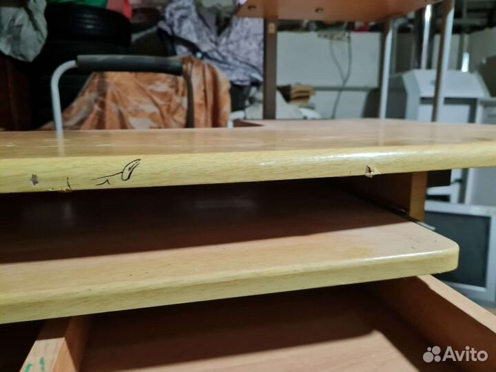 Компьютерный стол