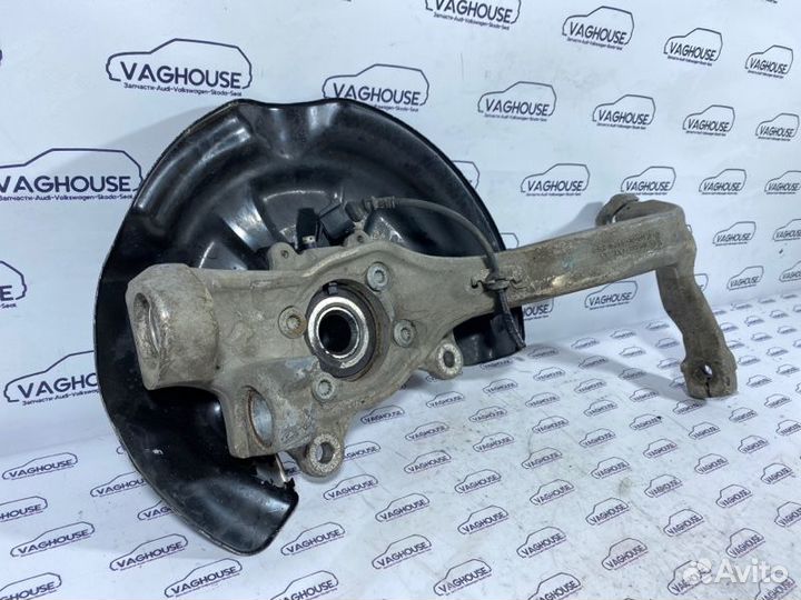 Кулак поворотный передний левый Audi A6 C6 3.2 BYU