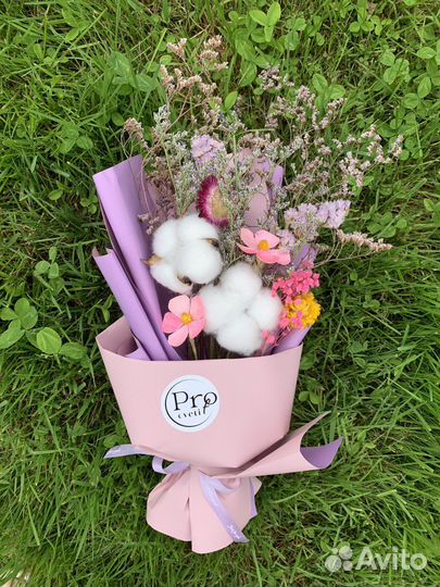 Подарок маме комплимент букет из сухоцветов