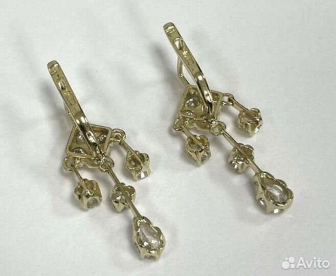 Золотые серьги 750 пр с бриллиантами