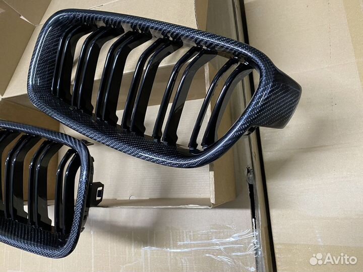 BMW F30 решетка радиатора в М стиле, карбон