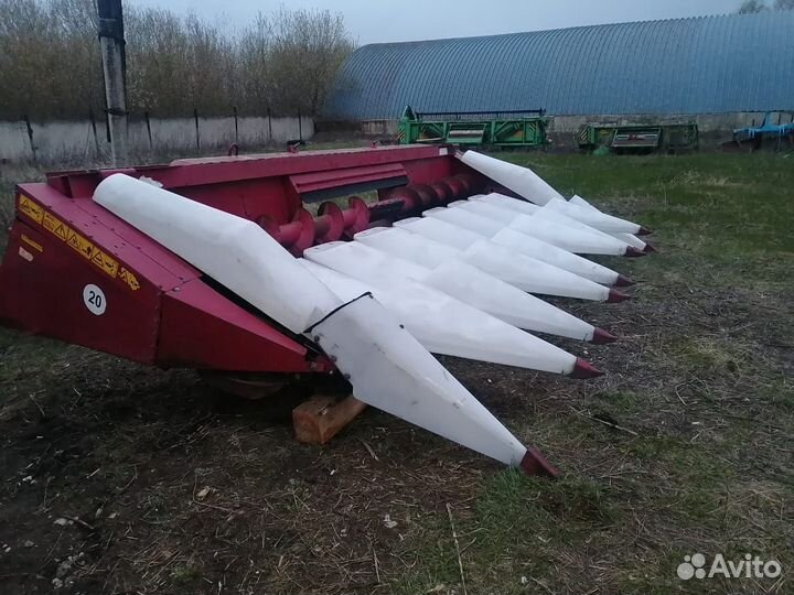 Жатка кукурузная