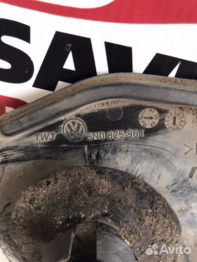 Защита днища кузова передняя левая Vw Tiguan 5N