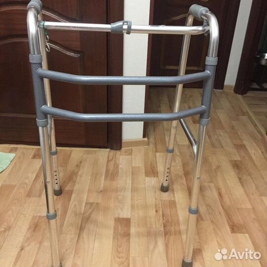 Ходунки для взрослых,прокат