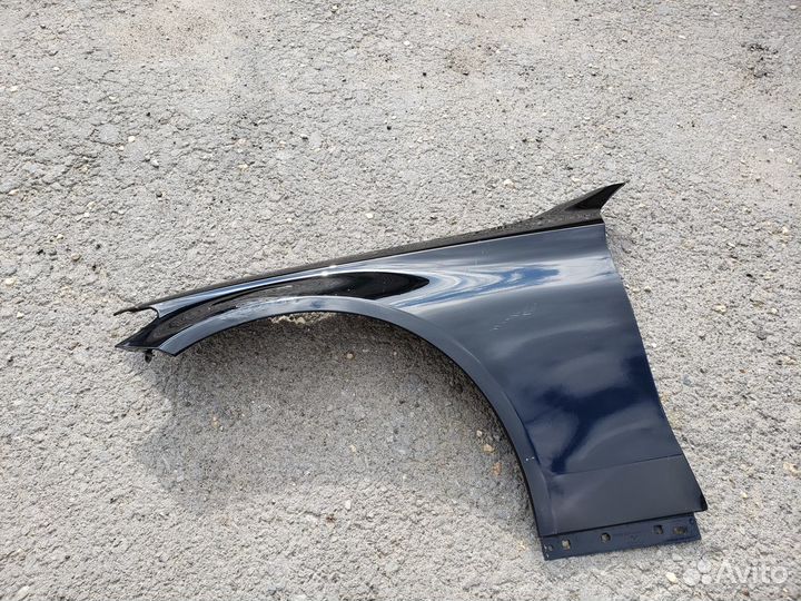 Mercedes-Benz W205 Крыло переднее Левое