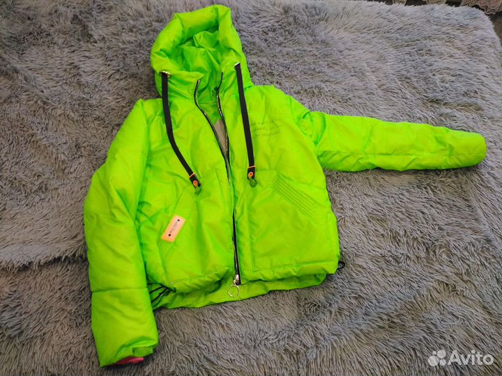 Куртка для девочки 156 см