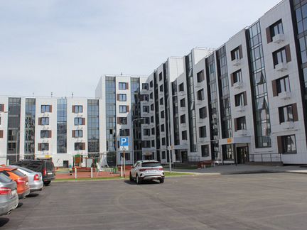 2-к. квартира, 63,3 м², 1/5 эт.