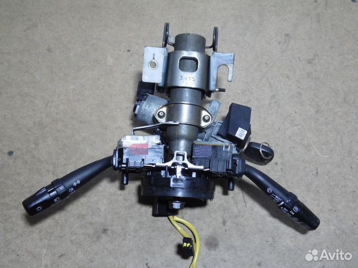 Подрулевые переключатели в сборе Тойота Авенсис 2