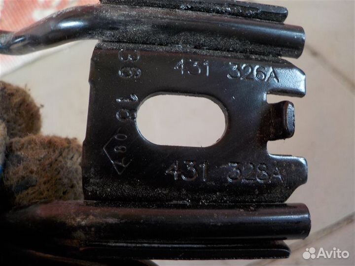 Крепление сидения заднее LADA Largus R90 VAZ-21129