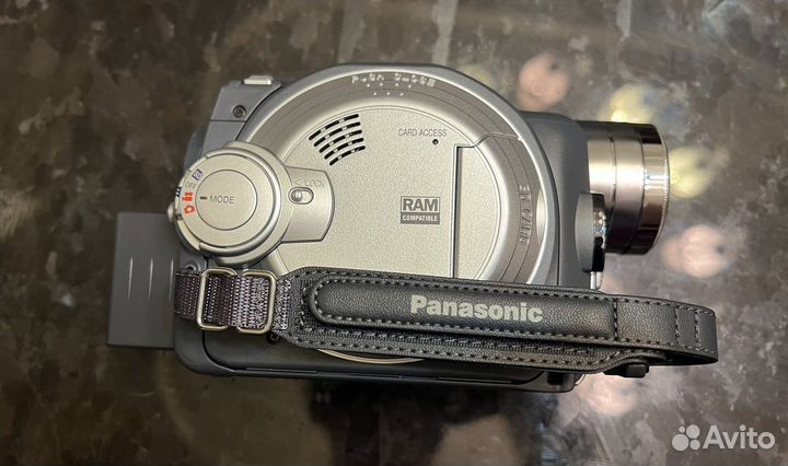 Видеокамера Panasonic VDR-M50