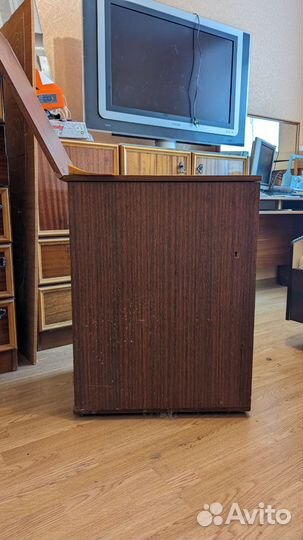 Швейная машинка Чайка 143