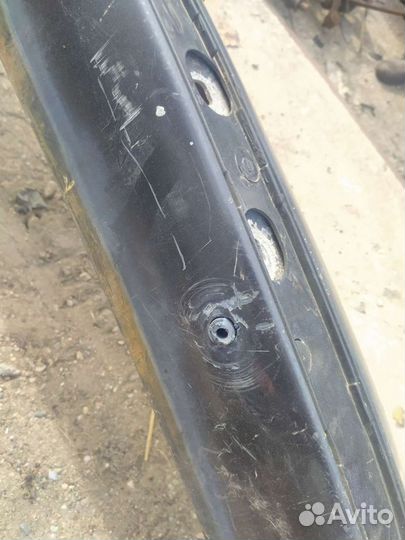 Бампер передний BMW 5 E34 с дефектами