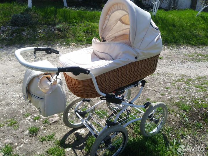 Коляска Reindeer с деревянной люлькой