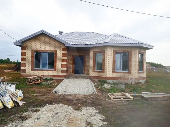 Дом 107 м² на участке 5 сот.