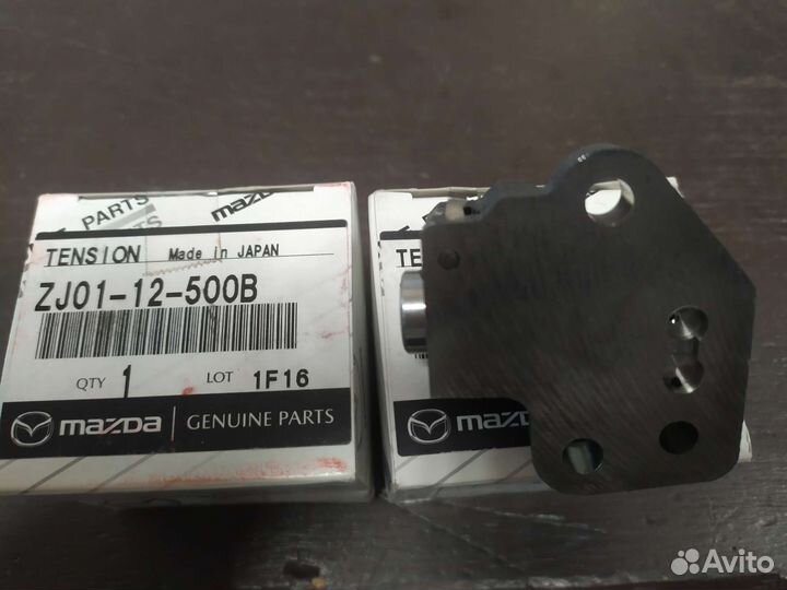 Натяжитель цепи Mazda ZJ0112500B