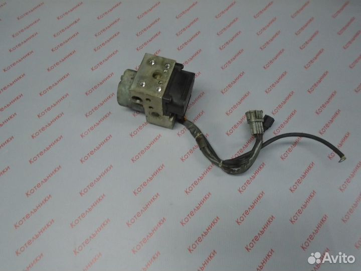 Nissan 47600-2F000 Блок ABS