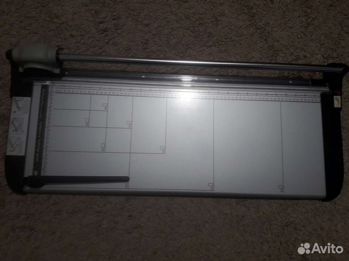 Диск гильотина для бумаги и др. Канцелярии