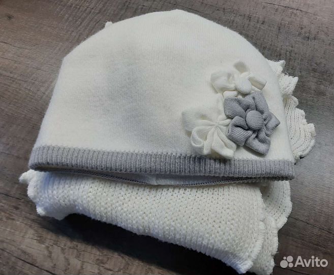 Шапка с шарфом