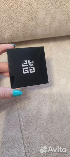 Оригинал givenchy. Тени 4 цвета