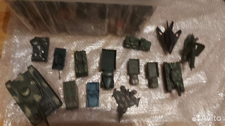 Наборы солдатиков и военной техники пакетом