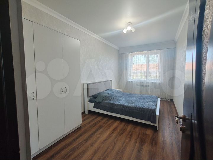 2-к. квартира, 75 м², 1/10 эт.