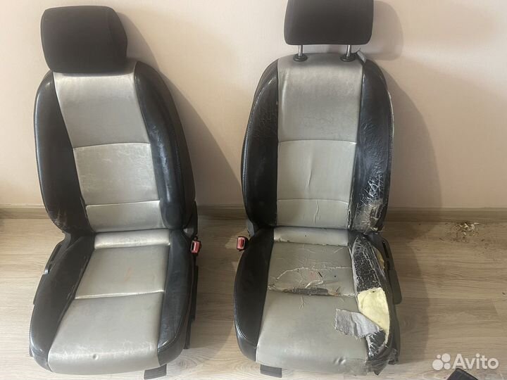 Сиденья audi a4 b6 (комплект )