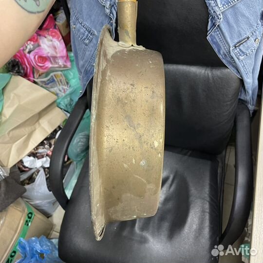 Старинный латунный таз с ручкой до 1917 г (Сзр)