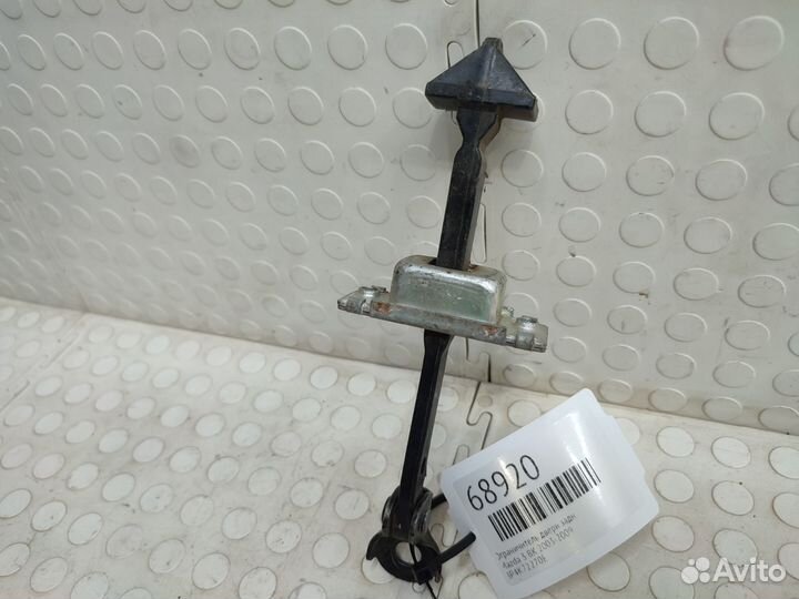 Ограничитель двери задний Mazda 3 BK 2003-2009