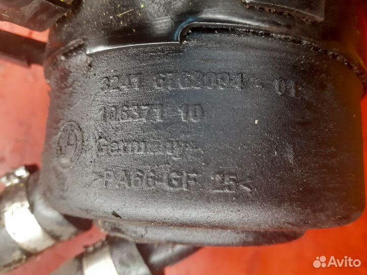 Бачок гура Bmw X1 E84 n52b30ae 32416851218