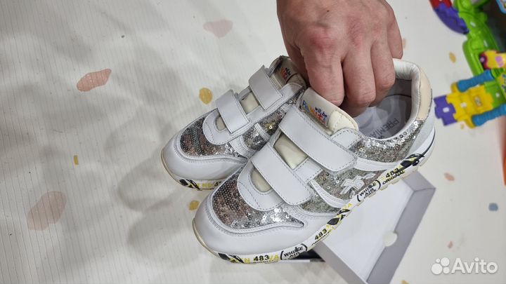 Кроссовки женские 37 размер