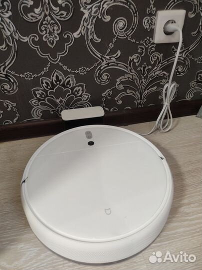 Пылесос Xiaomi Mijia 1C Sweeping Vacuum Cleaner