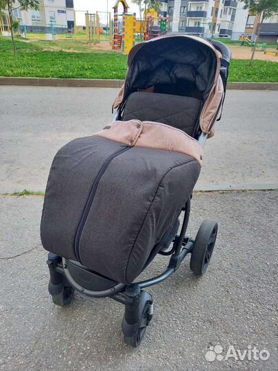 Прогулочная коляска Bubago Model One