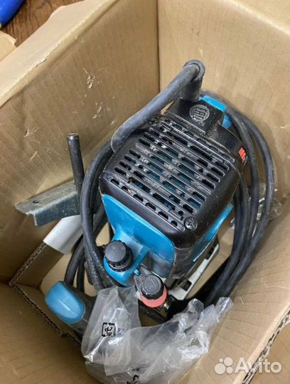 Фрезер Makitа RP2300FC