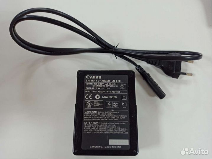 Зарядное устройство Canon LC-E6E