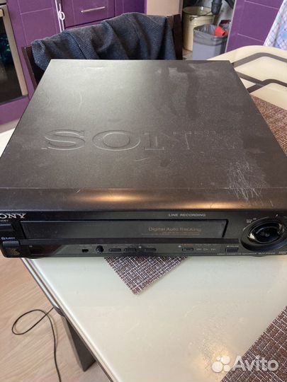 Видеомагнитофон sony