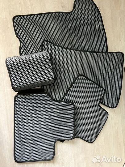 Автомобильные коврики EVA для ваз 2110