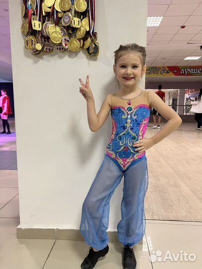 Костюм для акробатического рок н ролла