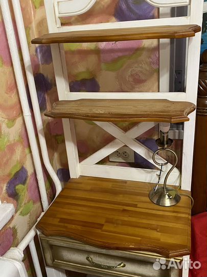 Туалетный столик