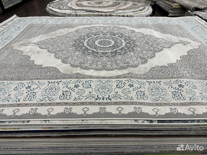 Ковер новый 2.4х3.4 классический