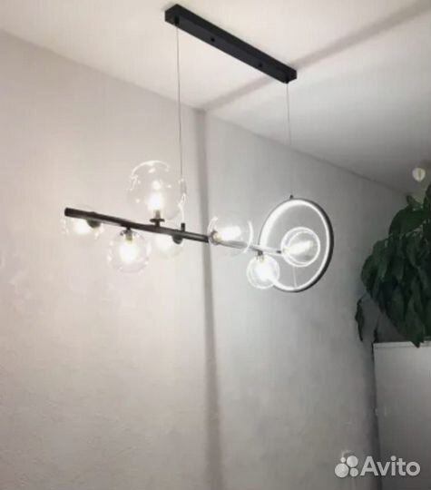 Люстра подвесная. Светильник с шарами