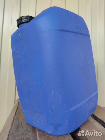 Канистры пластиковые 10, 20, 30л б/у от