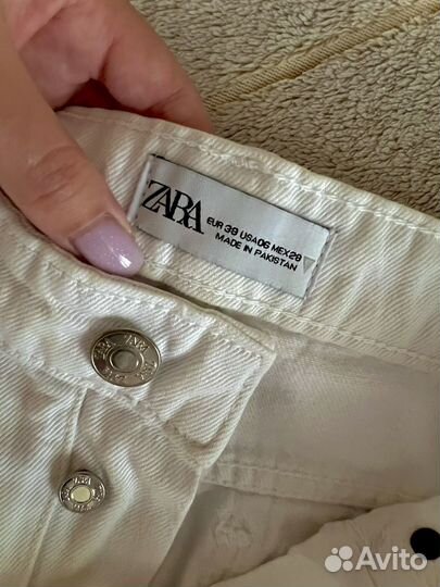 Джинсы zara белые
