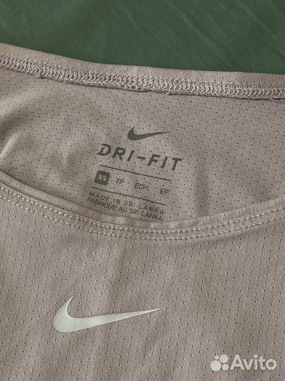 Спортивная футболка nike