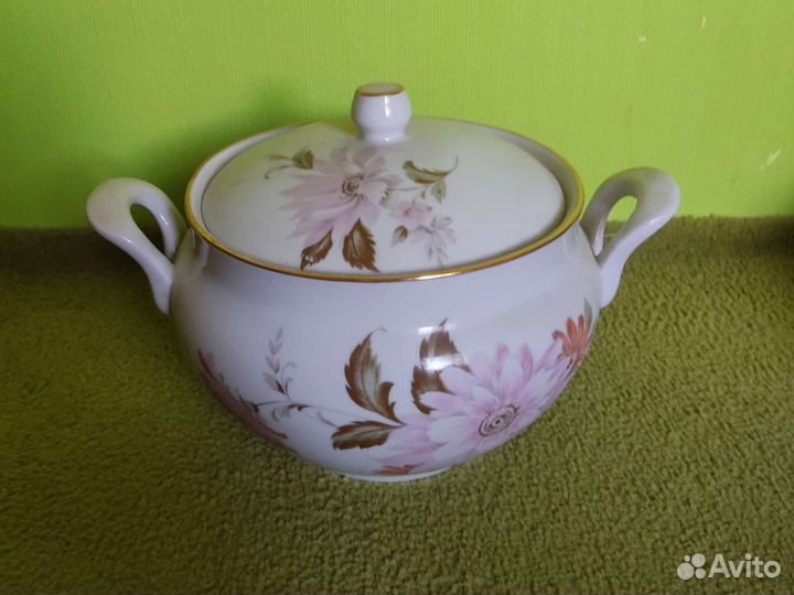 Фарфоровая супница СССР