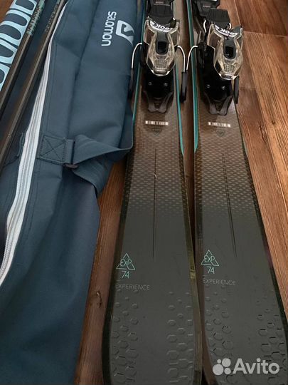 Горные лыжи женские комплект