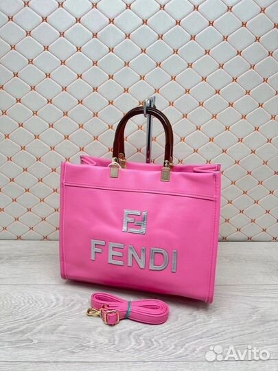 Женская сумка fendi