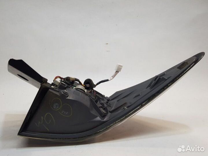 Фонарь правый Lexus Ct200H ZWA10 1.8 2ZR-FXE 2012