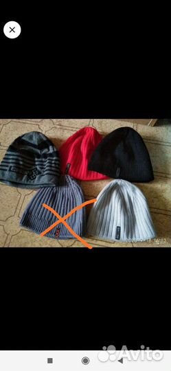 Шапочки новые спортивные