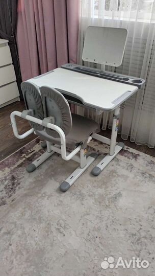 Детская растущая парта и стул