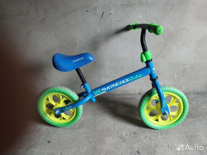 Детские беговелы